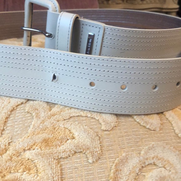 Calvin Klein cream leather belt - Picture 3 of 5